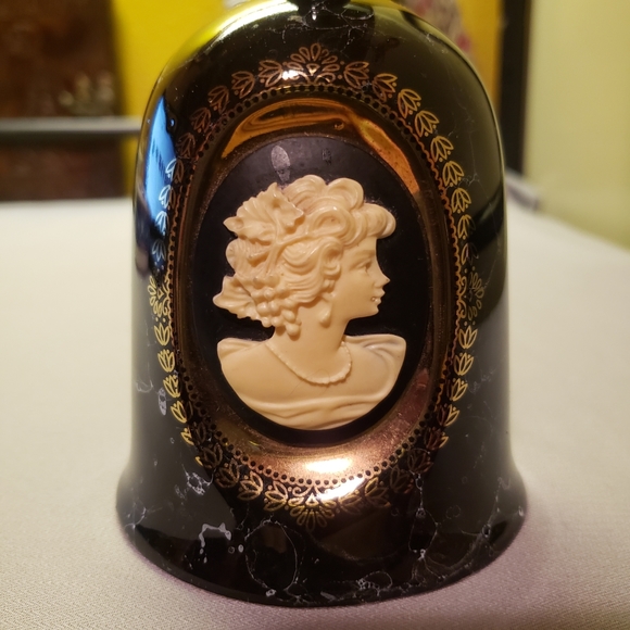 Vtg Black Marble Cameo Collection Bellmawr Bell - Picture 3 of 11